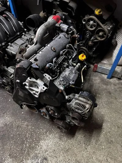 Renault Laguna 1 Çıkma 1.9 Dti Motor