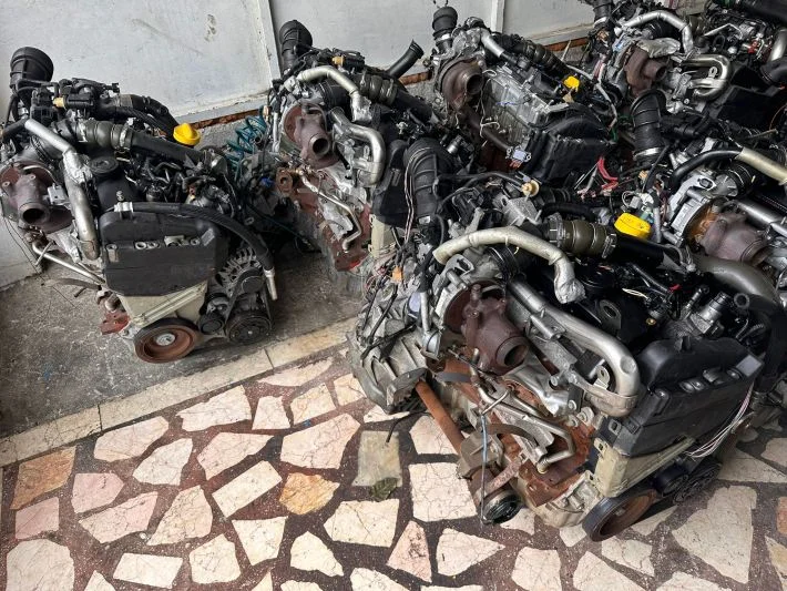 Dacia Sandero Çıkma 1.5 Dci Komple Motor
