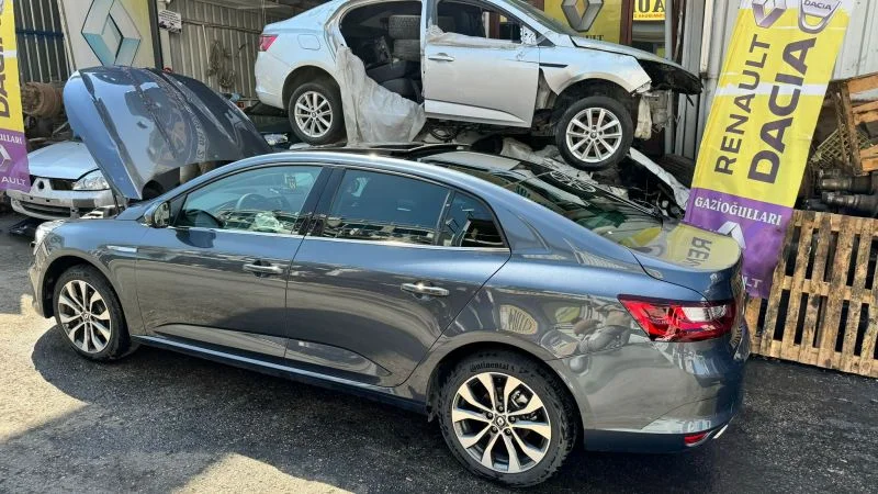 Renault Megane 4 Çıkma Direksiyon Kutusu