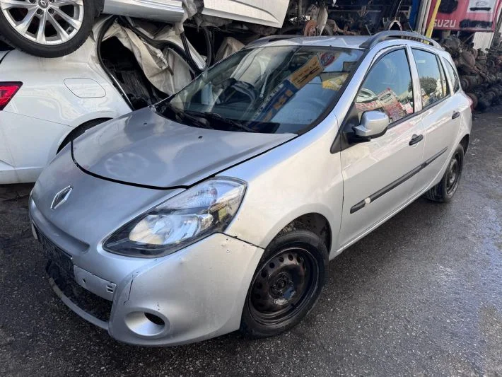 Renaullt Clio 3 GrandTour Çıkma Sol Ön Kapı