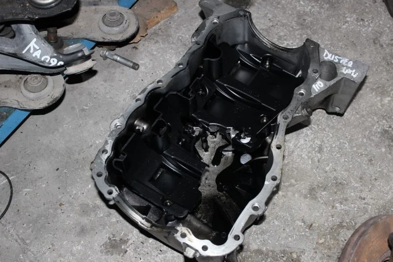 Dacia Duster Motor Yağ Karteli Çıkma