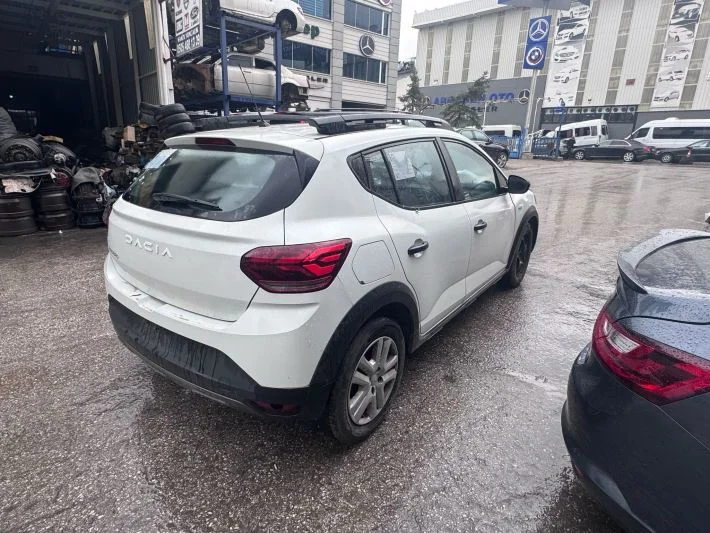 Dacia Sandero Stepway Çıkma Göğüs Torpido Kapağı