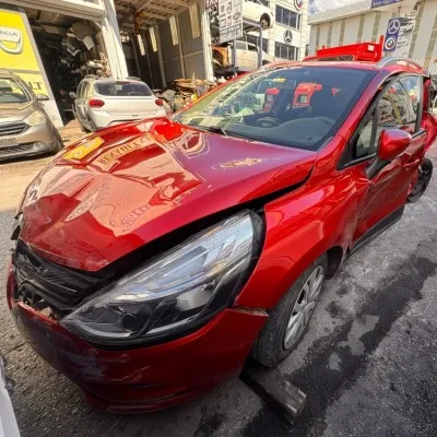 Renault Clio 4 Çıkma Sol Ön Çamurluk