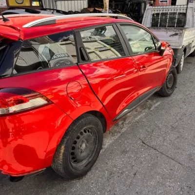 Renault Clio 4 Sw Kesme Çıkma Sağ Arka Çamurluk