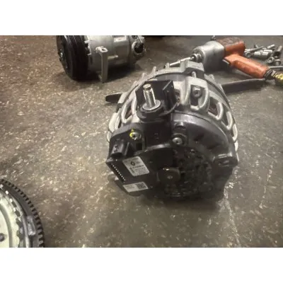 Dacia Sandero Stepway Çıkma 1.0 Tce Şarj Dinamosu