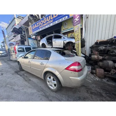 Renault Megane 2 Çıkma Kesme Arka Komple