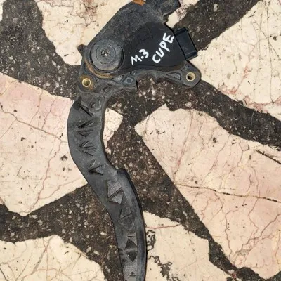 Renault Megane 3 Coupe Çıkma Gaz Pedalı