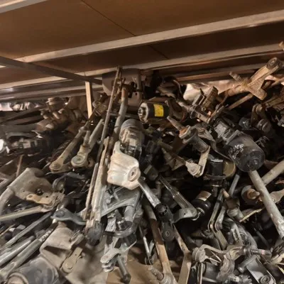 Renault Clio Çıkma Ön Cam Silgi Motoru Mekanızması 