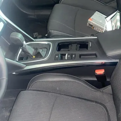 Renault Megane 4 Çıkma 2024 Orta Kol Dayama Konsol