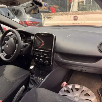 Renault Clio 4 Sport Tourer Çıkma Göğüs Torpido