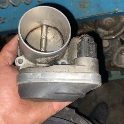 Renault Megane 3 Çıkma 1.6 16v Gaz Kelebeği