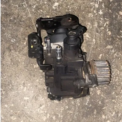 Renault Clio 4 Symbol Çıkma 1.5 Dci Mazot Pompası 