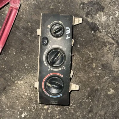Renault Megane 1 Çıkma Klima Paneli
