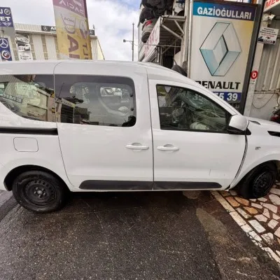 Renault Express Blue Dci Çıkma Sağ Sürgülü Kapı