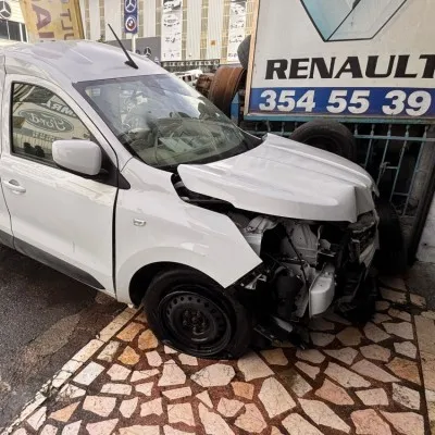 Renault Express 1.5 Blue Dci Şarj Dinamosu