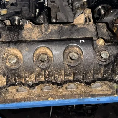 Renault Clio 4 Çıkma 1.2 16v Otomatik Silindir Kapak