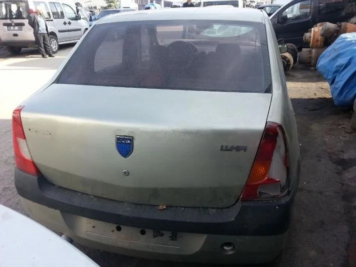 Dacia Logan Bagaj Kapağı Çıkma