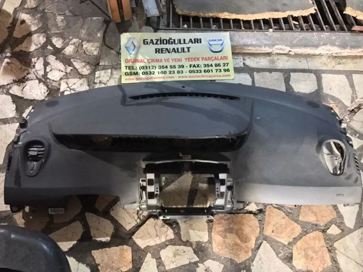 Renault Scenic 2 Çıkma Göğüs Torpido