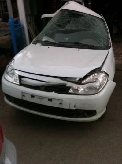 Renault Clio Symbol Thalia Çıkma Parça