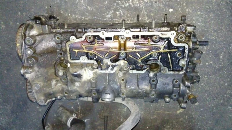 Renault Laguna 1 1.8 16v Çıkma Silindir Kapak