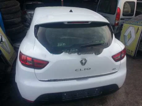 Renault Clio 4 Hatchback Çıkma Arka Tampon