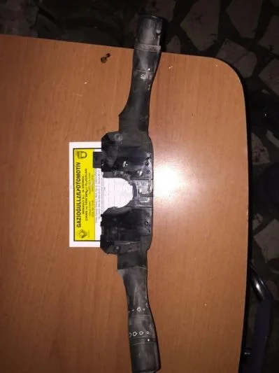 Renault Megane 3 Çıkma Far Sinyal Silecek Kolu